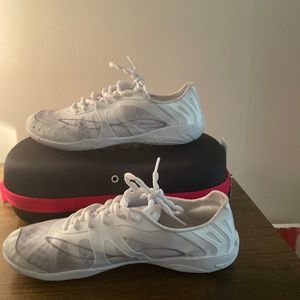 Cheer shoes size 9.5